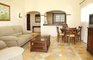 Готель Faro Park